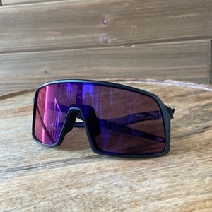 Oakley sutro glasses